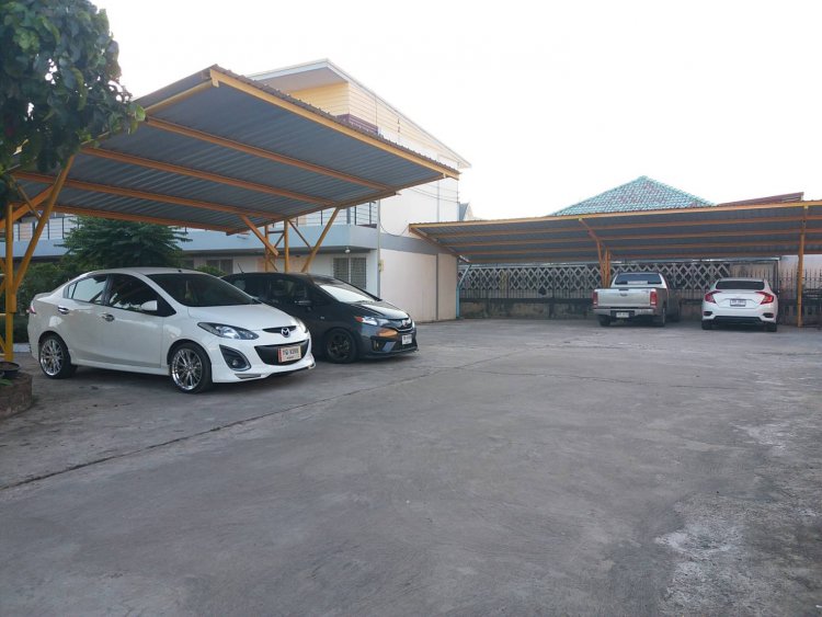 ภัทรปกรณ์ เรซสิเด้นส์ Phattharaphon Residence