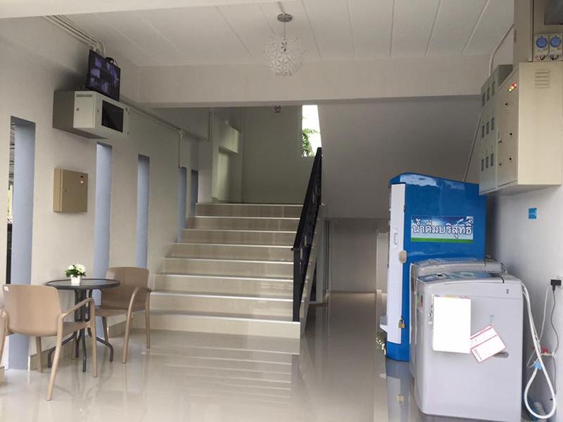 ดิ แอรี่ เพลส อพาร์ทเม้นท์ The Airy Place Apartment