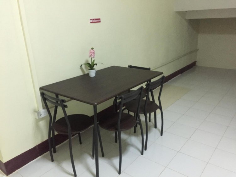 ชื่นชม อพาร์ทเม้น Chuenchom Apartment