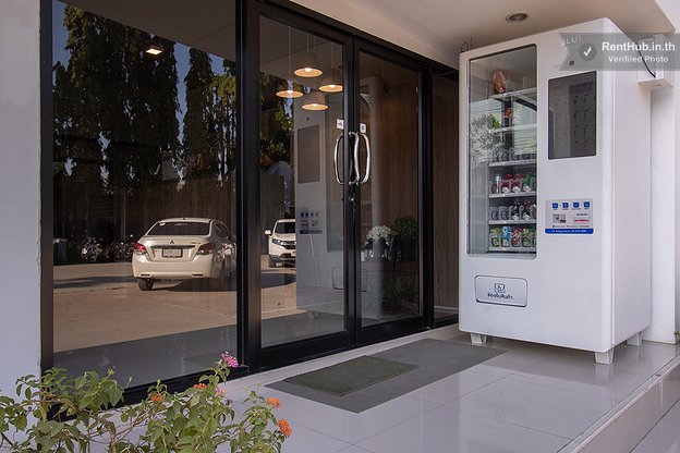 ลิฟวิ่ง แอท โฮม Living@Home