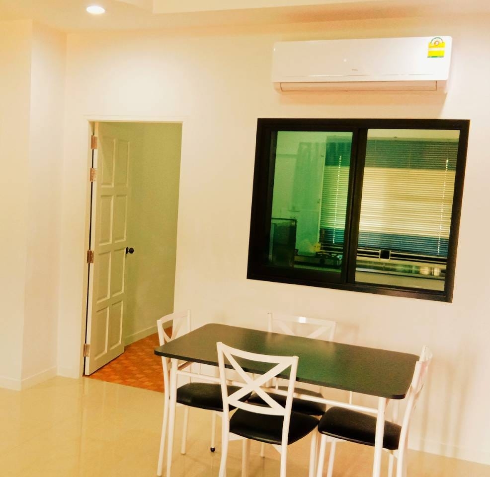 คันธี อพาร์ทเม้นท์ Khanthee Apartment