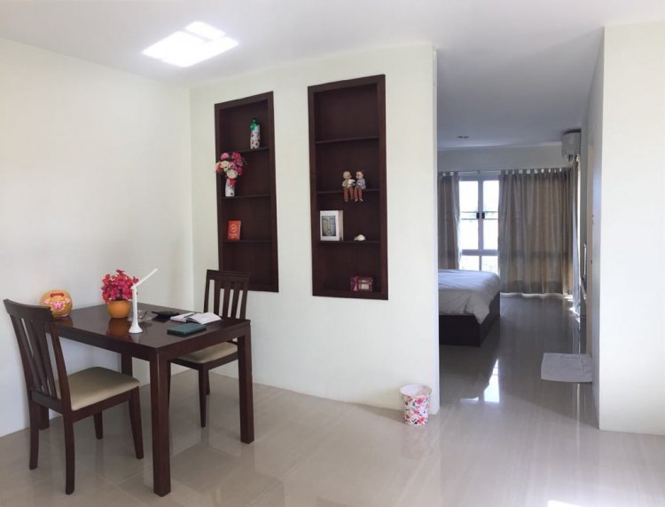 ศิริ เซอร์วิส อพาร์ทเม้นท์ Siri Service Apartment