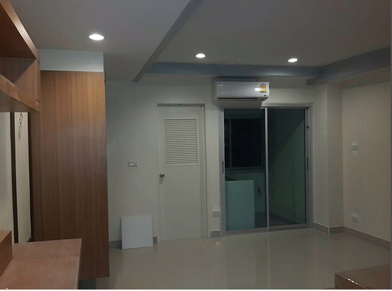 รุ่งเรืองอพาร์ทเม้นท์ Roong Rueng Apartment