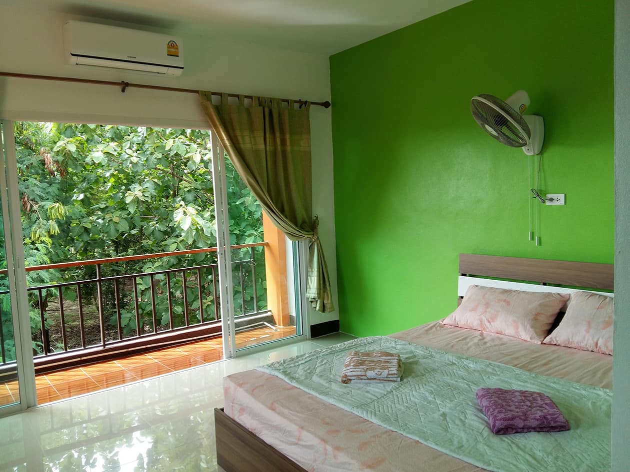 บาสแอนด์เบส อพาร์ทเม้นท์ Bas & Best Apartment
