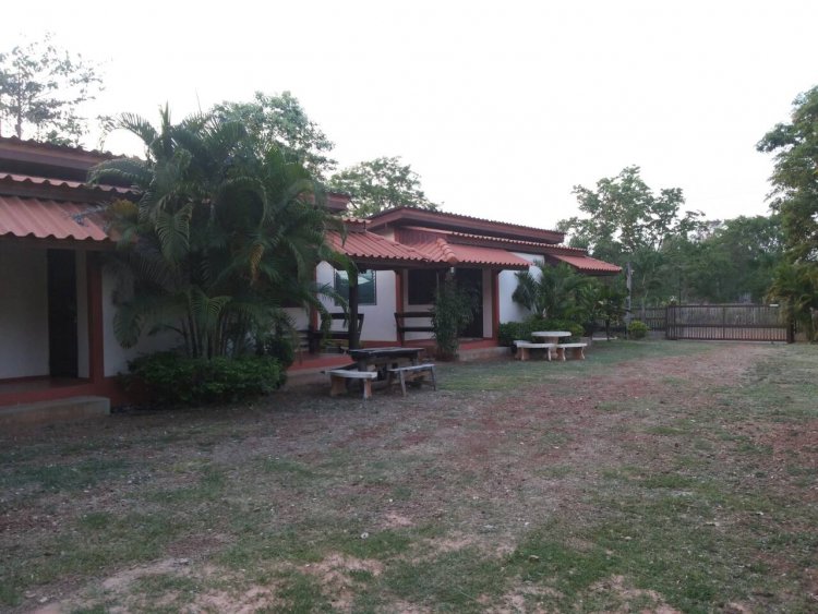 บ้านไม้คนชล สระแก้ว Baan Mai Khon Chon Sa Kaeo