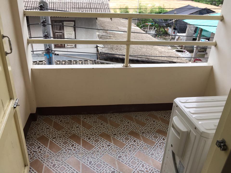 เรือนทอง อพาร์ทเม้นท์ Reuan Thong Apartment
