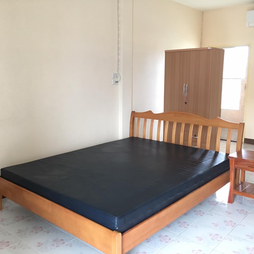 เรือนทอง อพาร์ทเม้นท์ Reuan Thong Apartment
