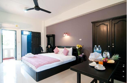 เพลินพัทยา เรสซิเดนซ์ Ploen Pattaya Residence