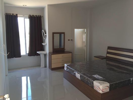 บ้านสวนเรสซิเดนซ์แอนด์พูล Baan Suan Residence & Pool