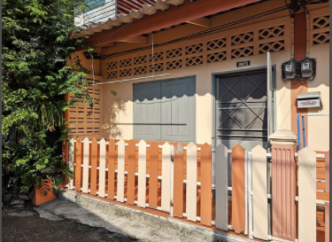 บ้านห้องแถวชั้นเดียวใจกลางเมืองชลบุรี ซอย 2 บ้านสวน