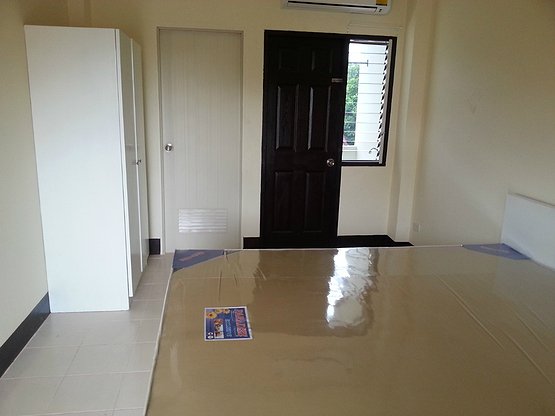 พี เพลส อพาร์ทเม้นท์ P. Place Apartment