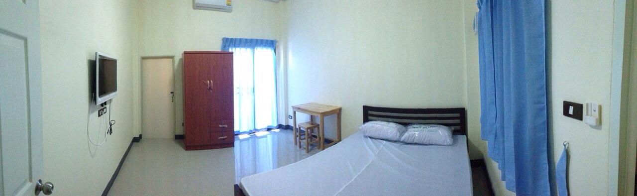 แสงสุข อพาร์ทเม้นท์ Sangsuk Apartment