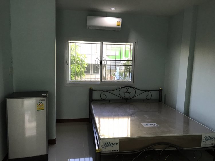 หอพักทัศนีย์ Tasanee Dormitory