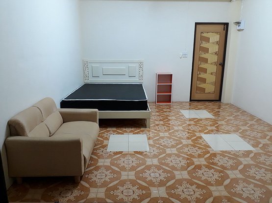 เดอะ กิลเดด เรสซิเดนซ์ The Gilded Residence