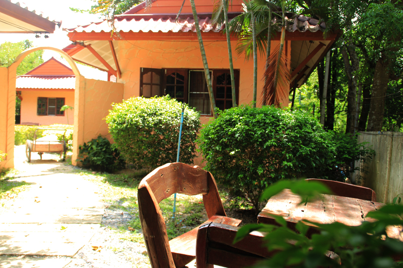 กรีนเวย์ ทวินเฮ้าส์ Greenway Twin House