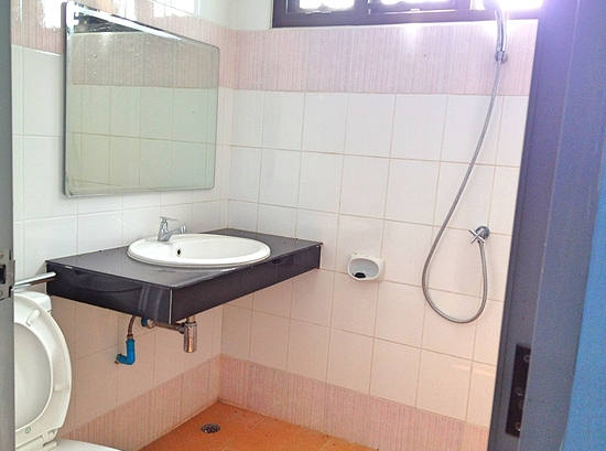 กรีนเมาน์เทน อพาร์ทเม้นท์ Green Mountain Apartment
