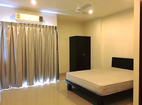 สิริแลนด์ อพาร์ทเม้นท์ Siri Land Apartment