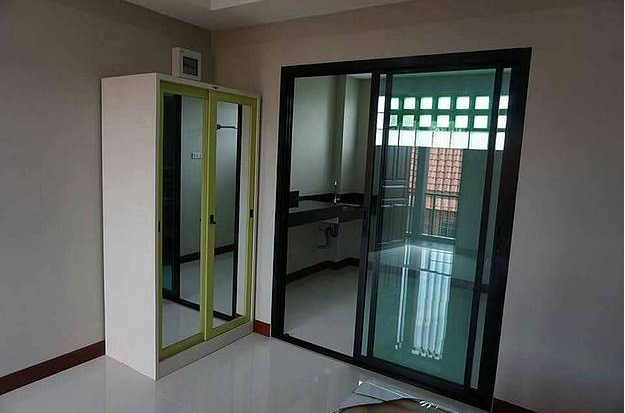 เจ.บี.เฮ้าส์ JB House