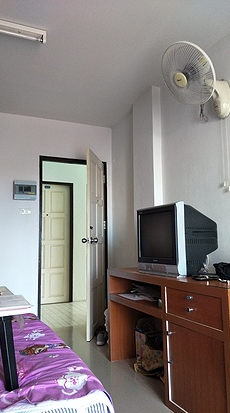 ลายจันทร์อพาร์ทเม้นท์ Lai Chan Apartment