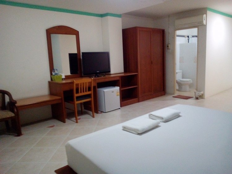 บ้านใหม่ แมนชั่น Baan Mai Mansion