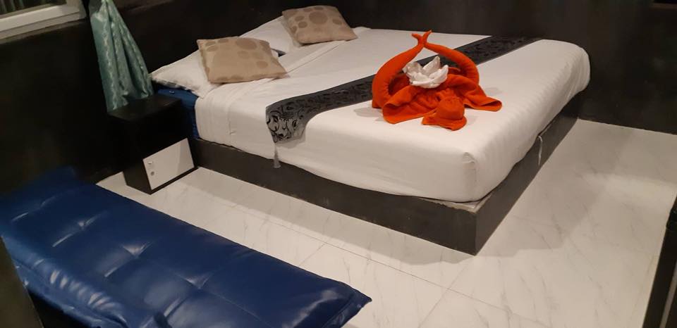 ลาชองเบอ บูติก แอท เกาะลันตา La Chambre Boutique @ Lanta