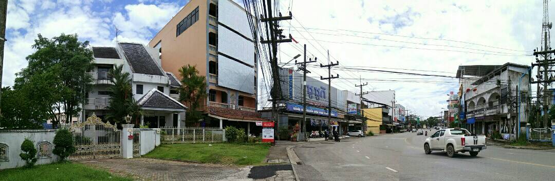 ทักษิณอพาร์ทเม้นท์