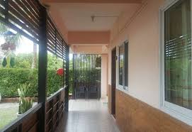 ชาร์ลีเฮ้าส์ Charlie House