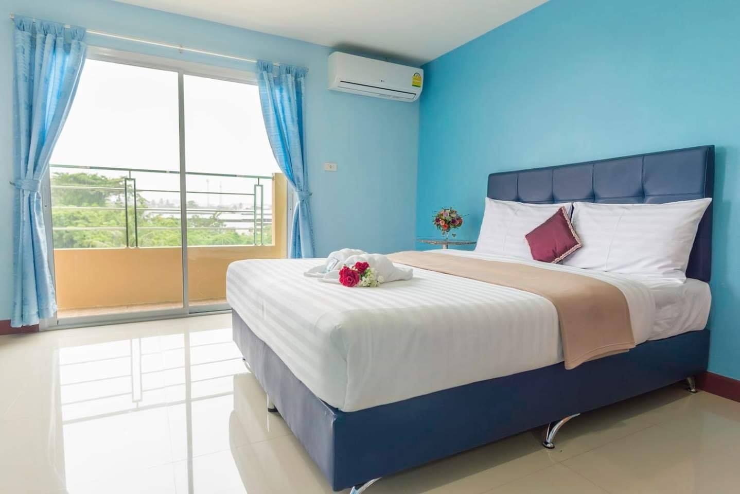 โรงแรมจรูญศักดิ์ แกรนด์ตรัง Jaroonsak Grand Hotel Trang