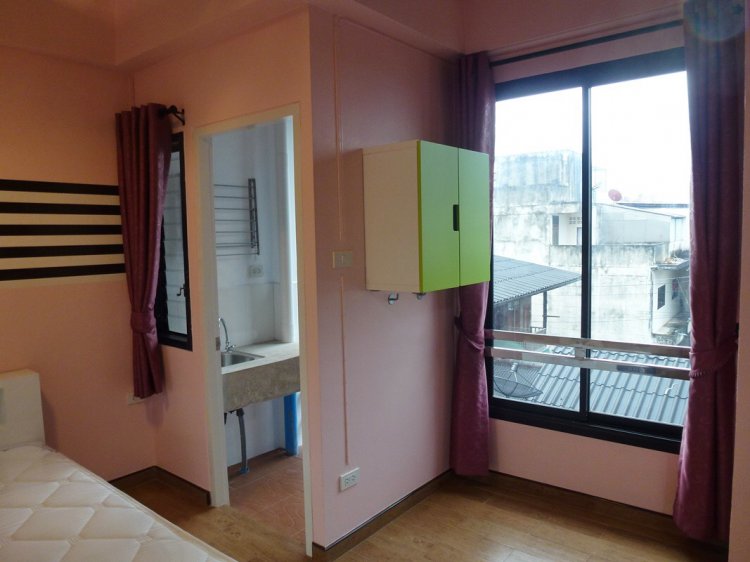 ยัวร์โฮม อพาร์ทเมนท์ Your Home Apartment