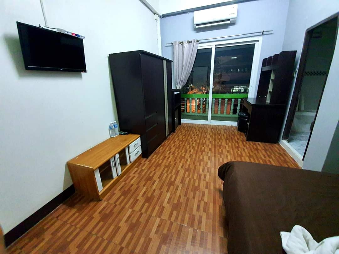 หอพักบ้านก๋ง บ้านย่า Baan Kong Baan Ya