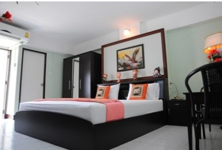 บุญพร อพาร์ทเม้นท์ Boonporn Apartment