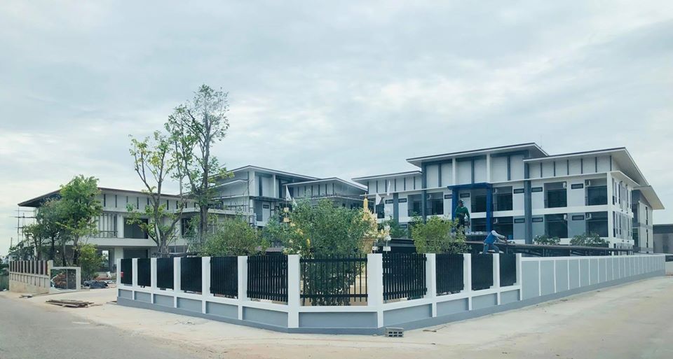 หอรักษ์ปิยวาณิช เพลส Rakpiyawanit Place
