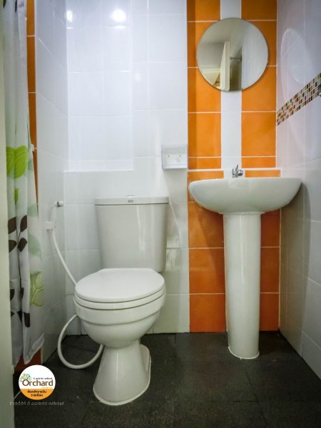ดิ ออร์ชาร์ด เรสซิเดนซ์ The Orchard Residence