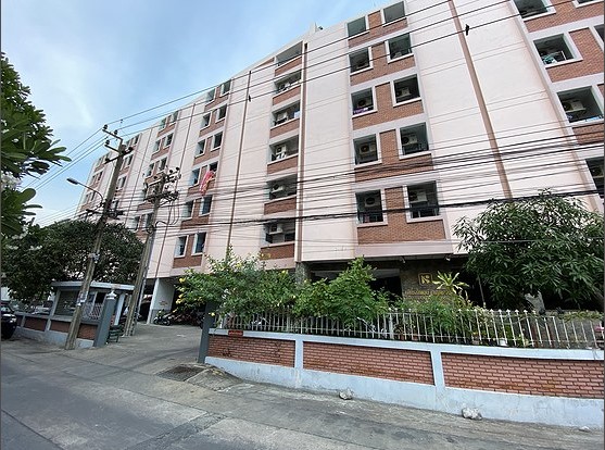 เกียรติพงษ์แมนชั่น Kiatiphong Mansion