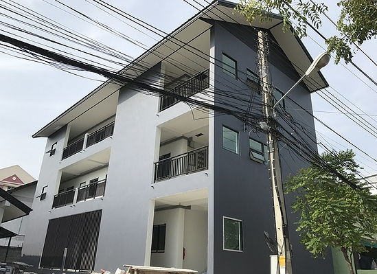 บ้านขมิ้น