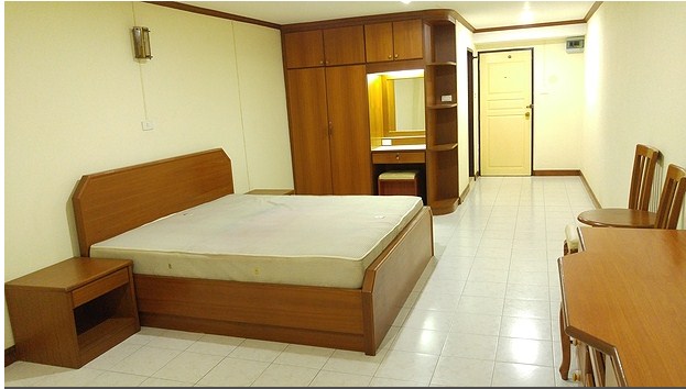 นิวแสงทอง คอร์ท New Saengthong Court