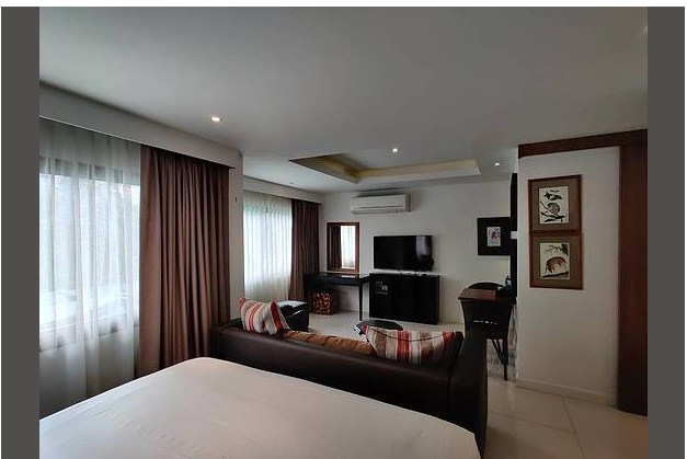 พาร์คศาลาแดง เซอร์วิสอพาร์ทเมนท์ Park Saladaeng Serviced Apartments