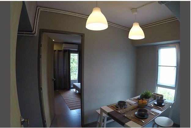 เดอ เวนโต้ เรสซิเด้นซ์ De Vento Residence