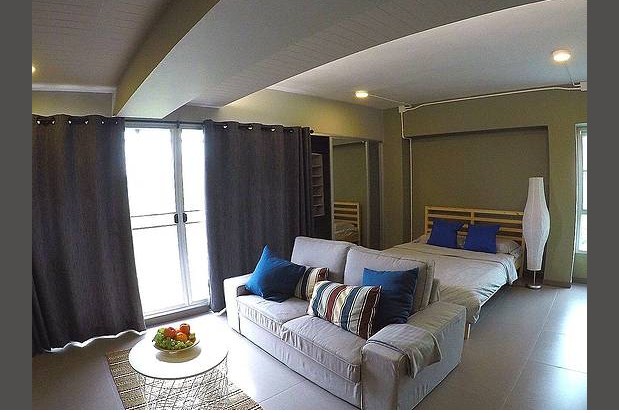 เดอ เวนโต้ เรสซิเด้นซ์ De Vento Residence