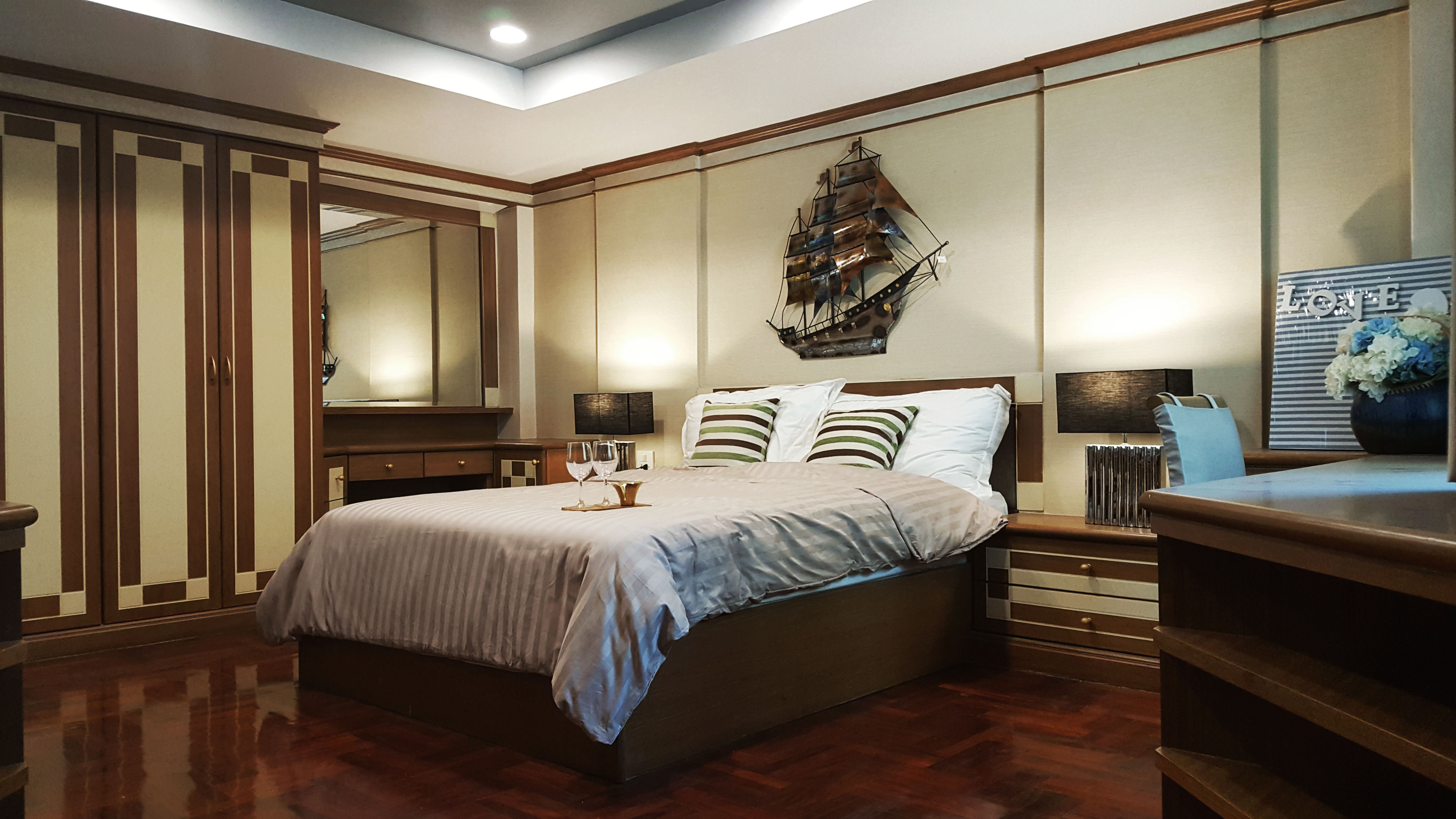 33 เรสซิเด้นซ์ 33 Residence