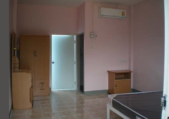 วาริน อพาร์ทเมนท์ Varin Apartment