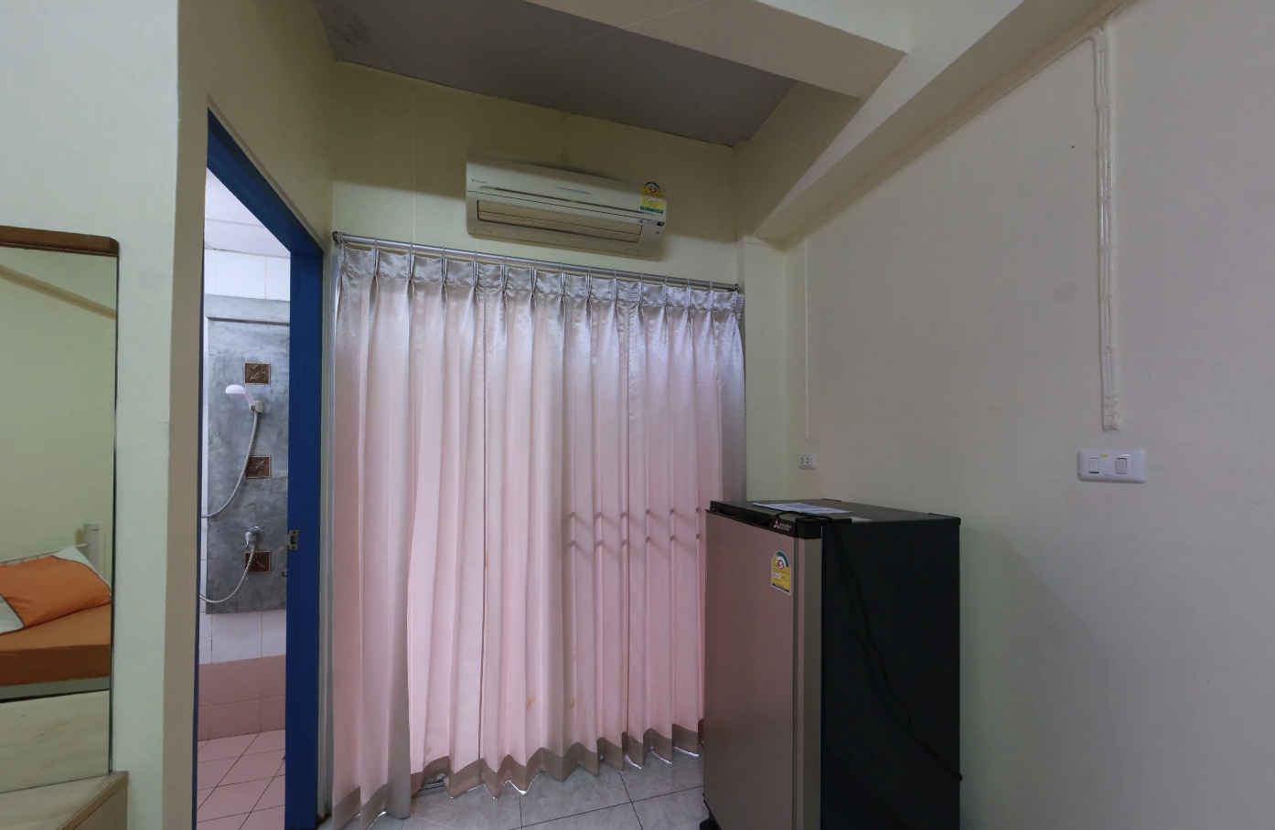 บัวแสงจันทร์อพาร์ทเมนท์ Buasaengchan Apartment