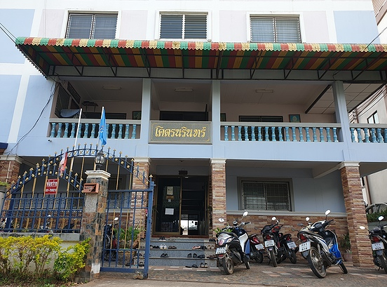หอพักสตรีโคตรนรินทร์
