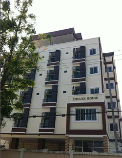 ดีลักษณ์ เฮ้าส์ Deluxe House