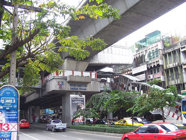 ดิ เอนวี่ สะพานควาย