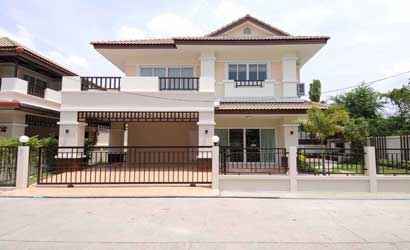 นันท์นรินทร์ นาวง-ดอนเมือง Nannarin Nawong-Donmueang
