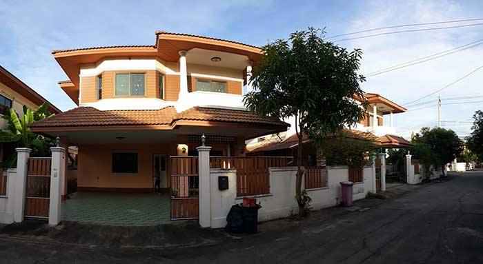 บ้านเฟื่องสุข 5 Ban Fueng Suk 5