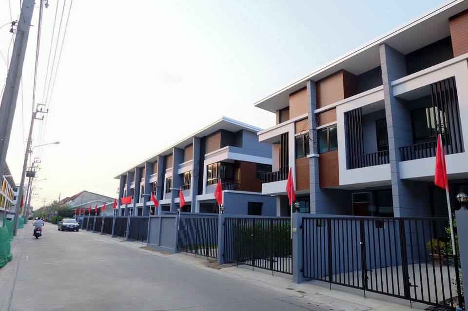 บ้านธรรมชาติ เพิ่มสิน-ออเงิน Baan Thammachad Permsin-Orngoen