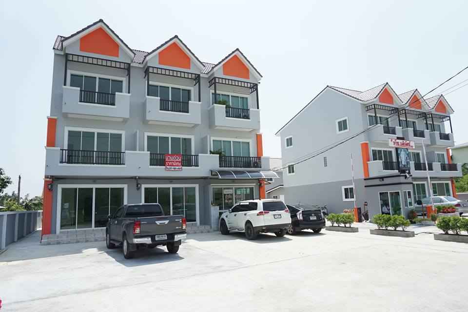 บ้านรติรัตน์ บ้านกล้วย-ไทรน้อย Baan Ratirat Ban Kluay-Sainoi