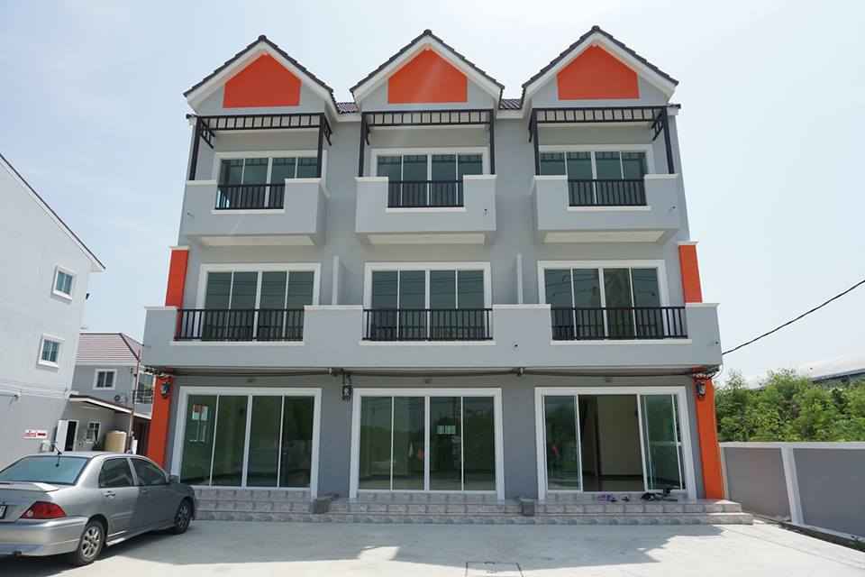 บ้านรติรัตน์ บ้านกล้วย-ไทรน้อย Baan Ratirat Ban Kluay-Sainoi